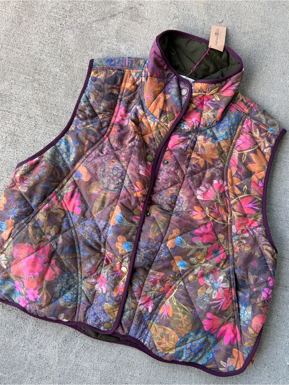 Natural Life floral flower quilted puffer vest multi color rainbow NWT MD - Picture 2 of 3